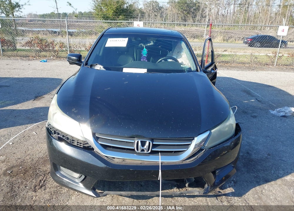 2015 HONDA ACCORD VIN: 1HGCR2F82FA159358