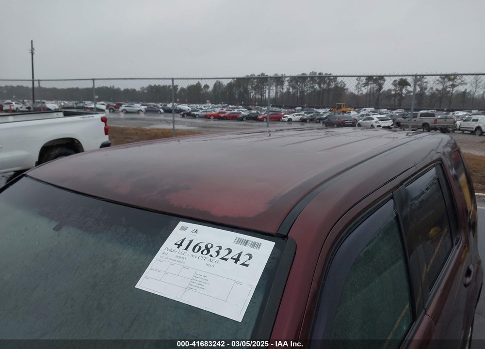 2012 HONDA PILOT EX VIN: 5FNYF4H40CB049737