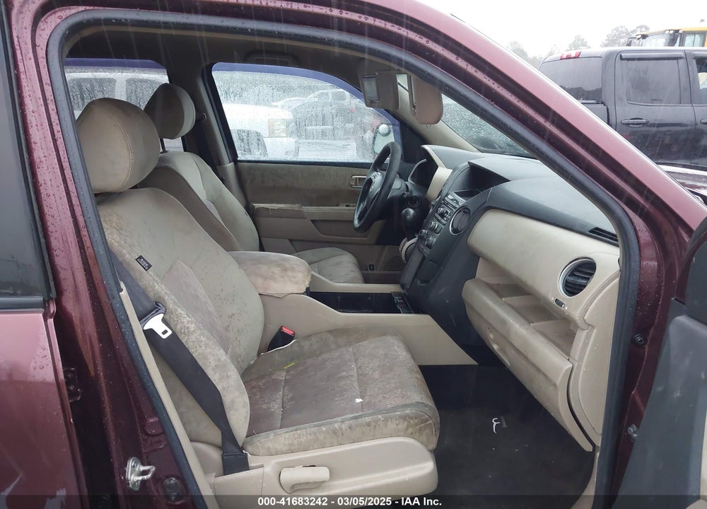 2012 HONDA PILOT EX VIN: 5FNYF4H40CB049737