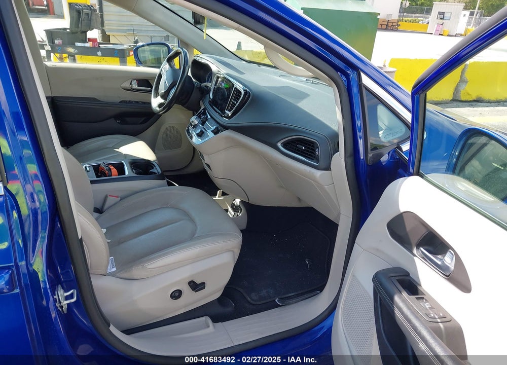 2021 CHRYSLER PACIFICA VIN: 2C4RC1L77MR590030