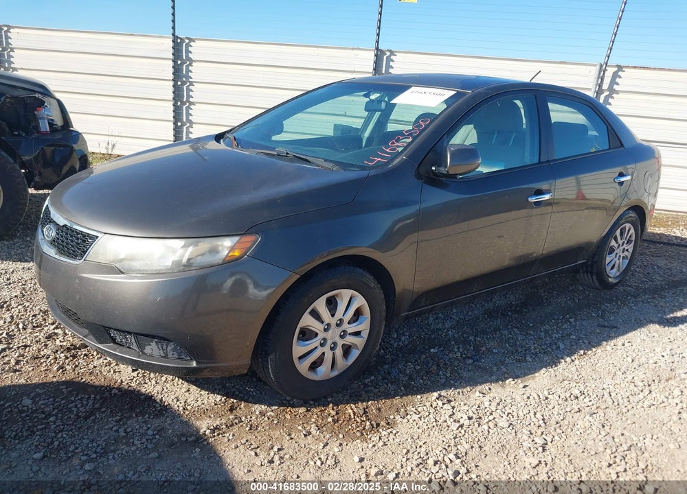 2011 KIA FORTE VIN: KNAFU4A27B5375814