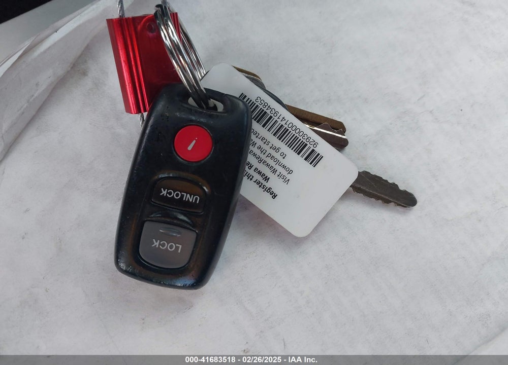 2008 MAZDA MAZDA3 VIN: JM1BK32F381118202