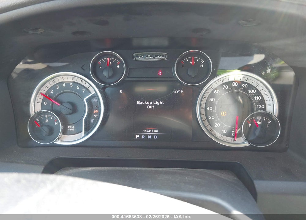 2017 RAM 1500 VIN: 3C6RR6LT9HG584399