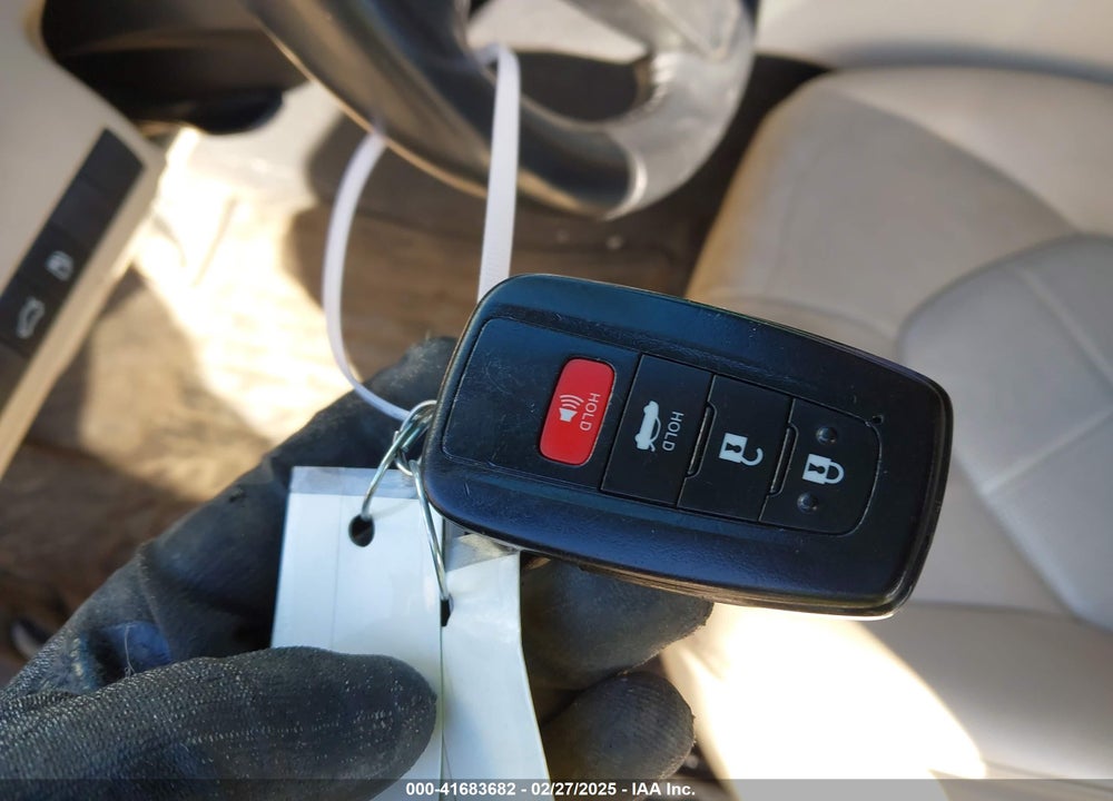 2018 TOYOTA CAMRY VIN: 4T1B11HK5JU009963