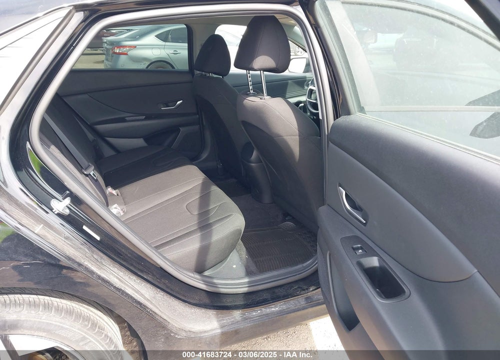 2023 HYUNDAI ELANTRA SEL VIN: KMHLS4AGXPU398410