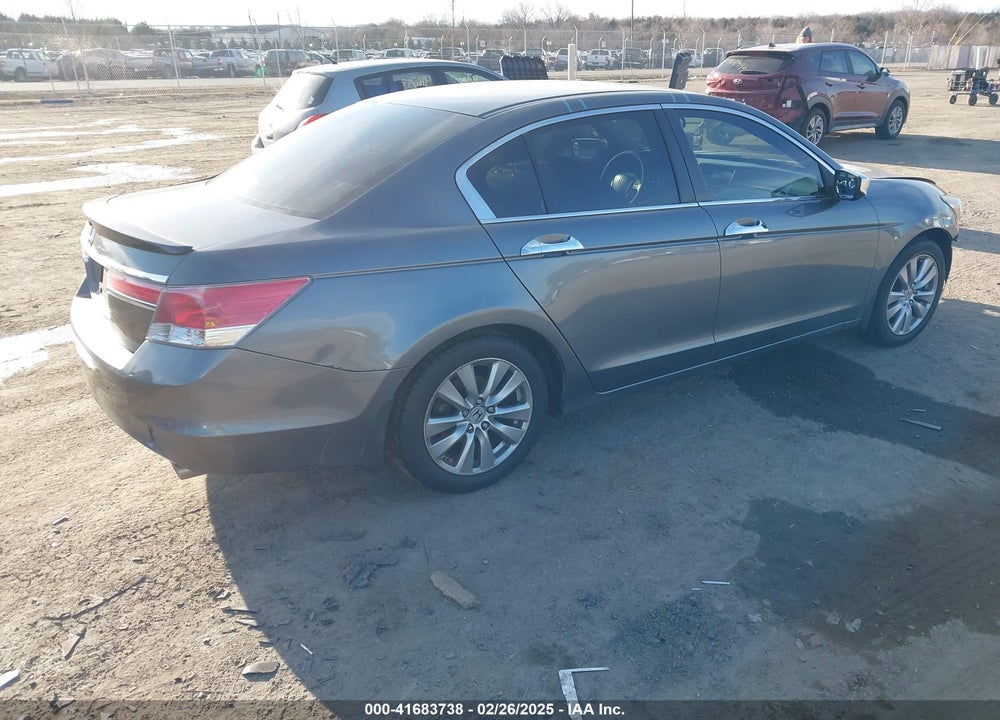 2012 HONDA ACCORD VIN: 1HGCP2F79CA005612