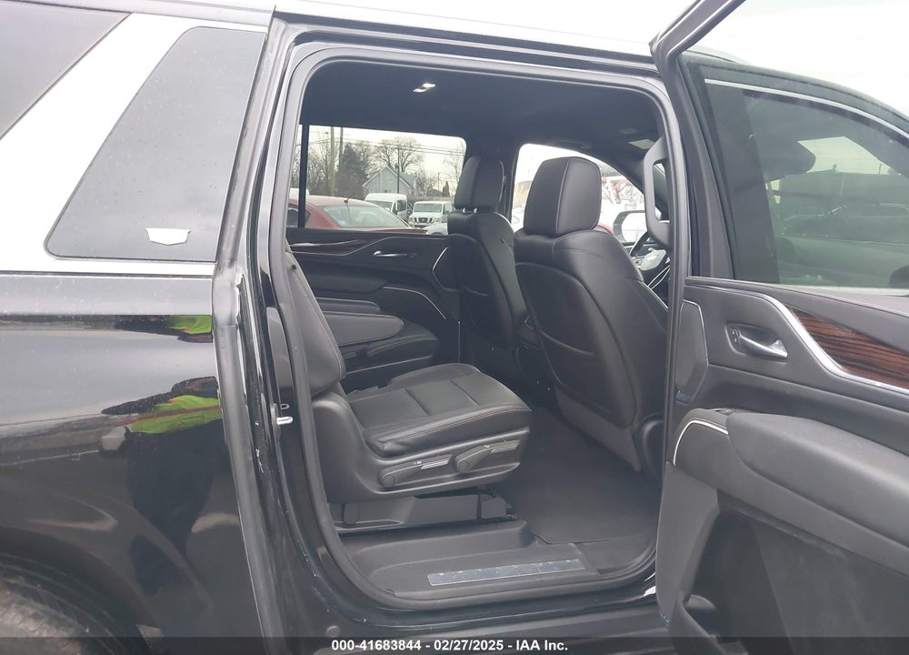 2022 CADILLAC ESCALADE ESV 4WD LUXURY VIN: 1GYS4JKL2NR132877