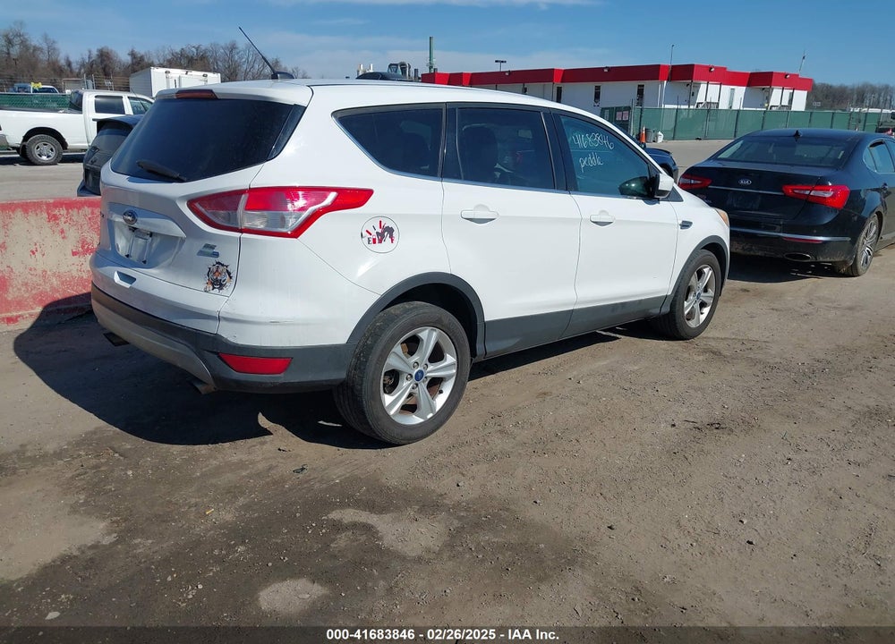 2015 FORD ESCAPE SE VIN: 1FMCU9GX4FUA45853