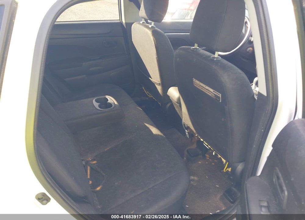 2015 MITSUBISHI OUTLANDER SPORT ES VIN: 4A4AR3AU5FE017054