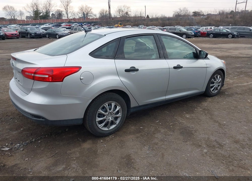 2017 FORD FOCUS VIN: 1FADP3E20HL293875