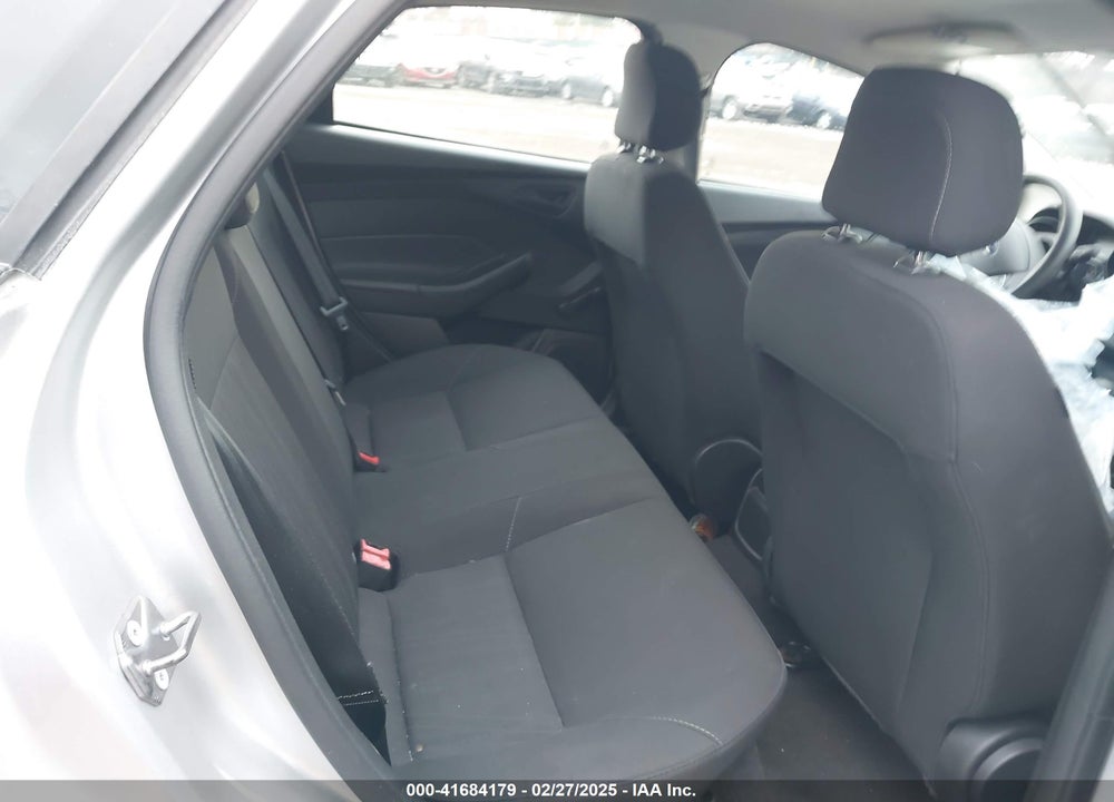 2017 FORD FOCUS VIN: 1FADP3E20HL293875