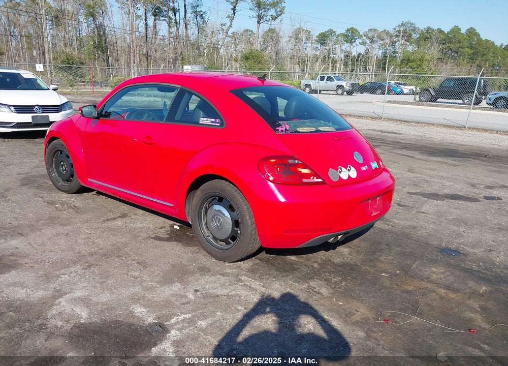 2012 VOLKSWAGEN BEETLE VIN: 3VWJP7AT0CM649068