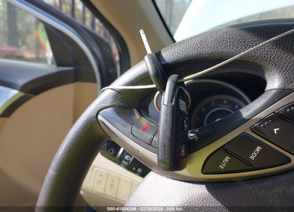 2013 HYUNDAI ELANTRA GLS VIN: KMHDH4AE0DU495418