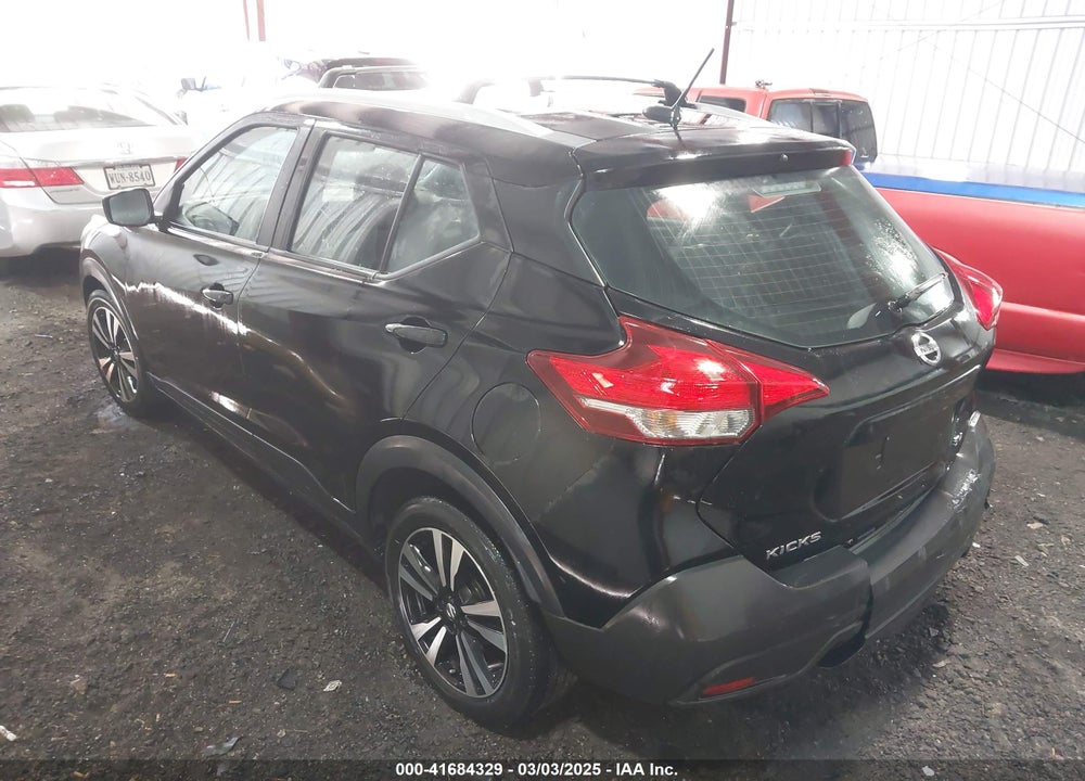 2019 NISSAN KICKS SV VIN: 3N1CP5CU6KL554818