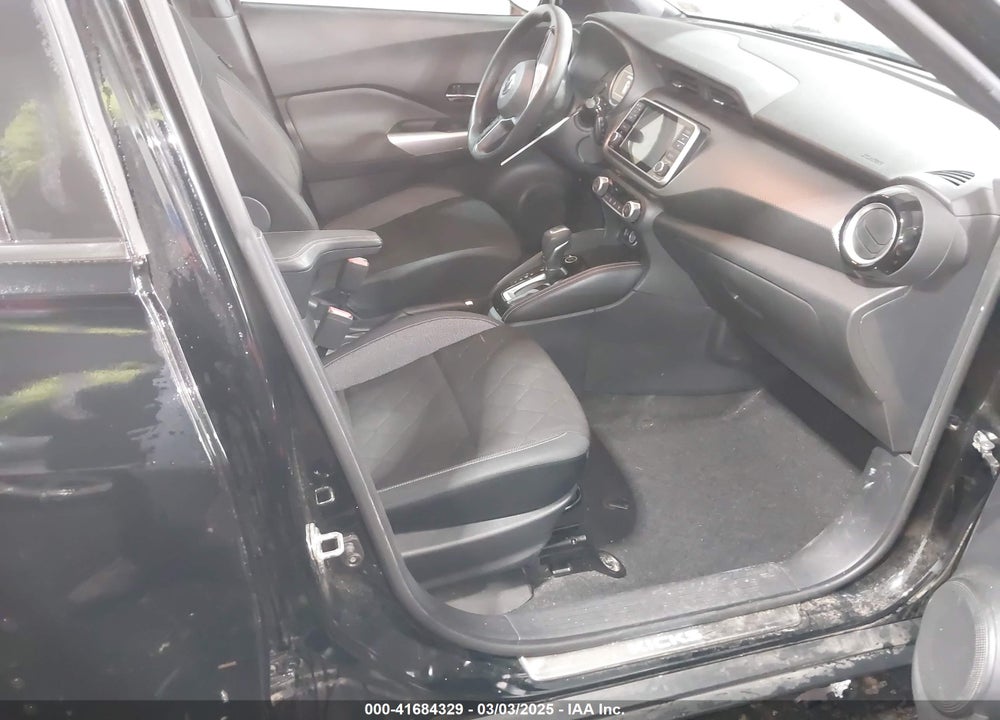 2019 NISSAN KICKS SV VIN: 3N1CP5CU6KL554818