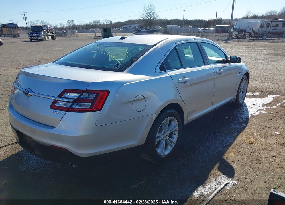 2015 FORD TAURUS SEL VIN: 1FAHP2E82FG138671