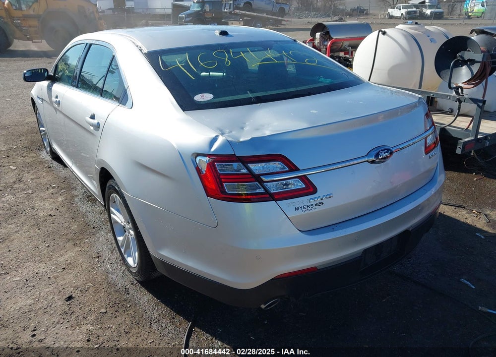 2015 FORD TAURUS SEL VIN: 1FAHP2E82FG138671