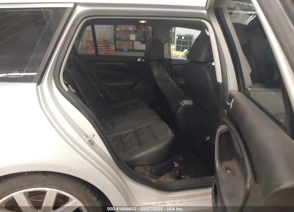 2011 VOLKSWAGEN JETTA SPORTWAGEN VIN: 3VWML8AJXBM605428
