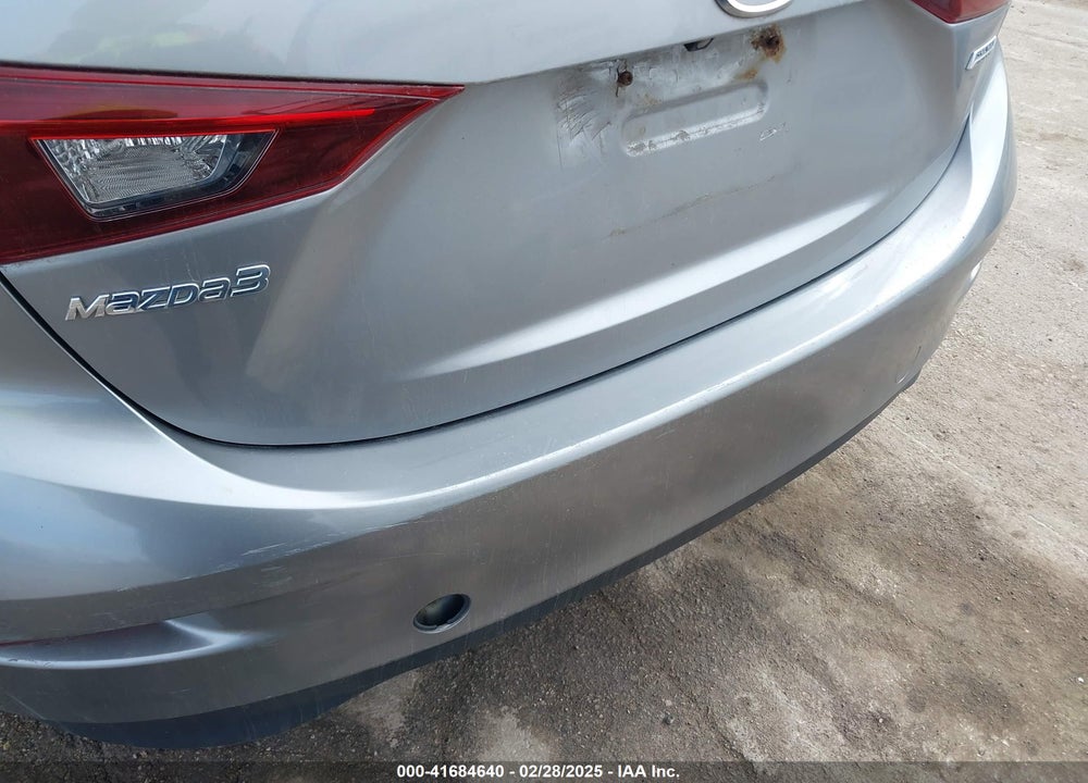 2016 MAZDA MAZDA3 VIN: JM1BM1U7XG1333871