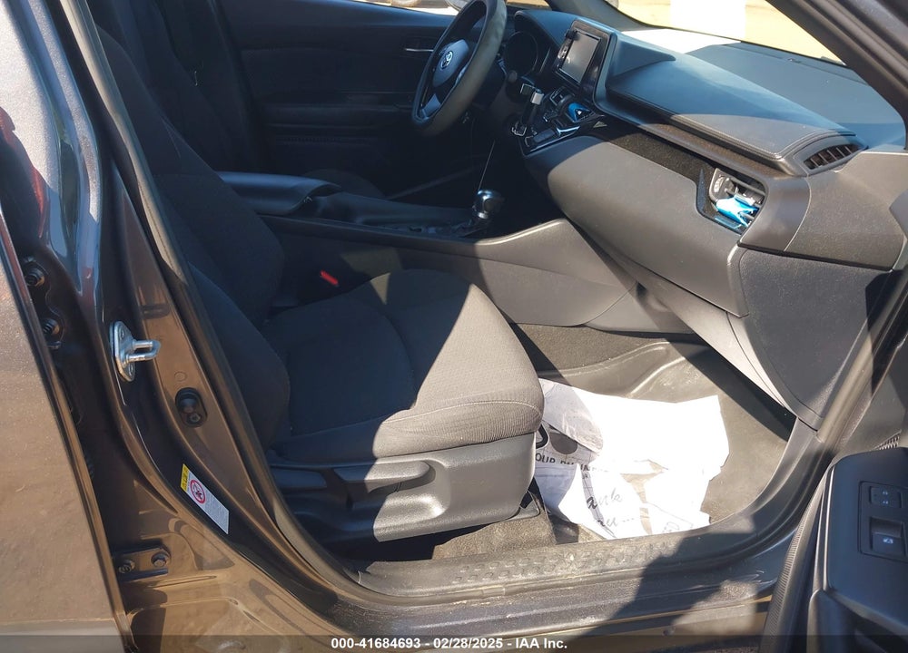 2018 TOYOTA C-HR VIN: NMTKHMBXXJR021230