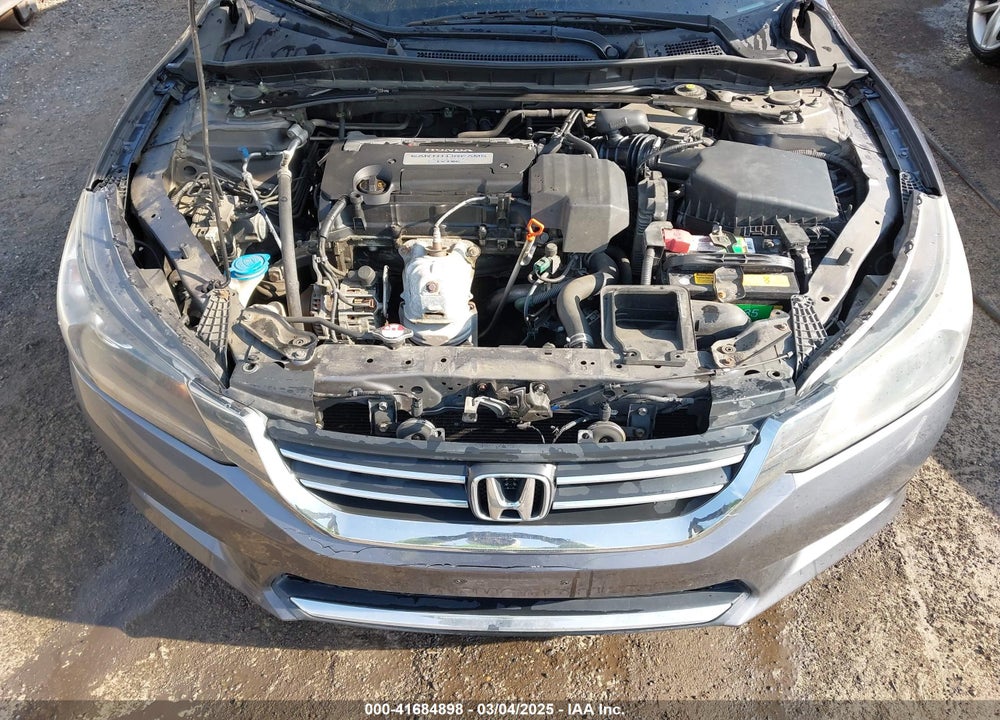 2013 HONDA ACCORD VIN: 1HGCR2F86DA058210