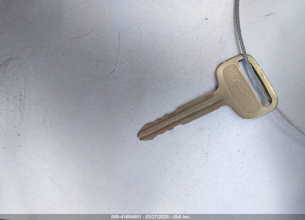 1999 TOYOTA CAMRY VIN: 4T1BG22K8XU463050