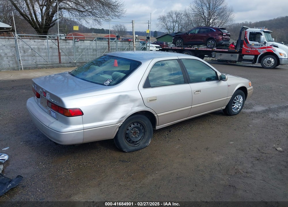 1999 TOYOTA CAMRY VIN: 4T1BG22K8XU463050