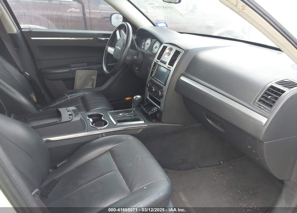 2008 CHRYSLER 300 VIN: 2C3KA53G68H176512