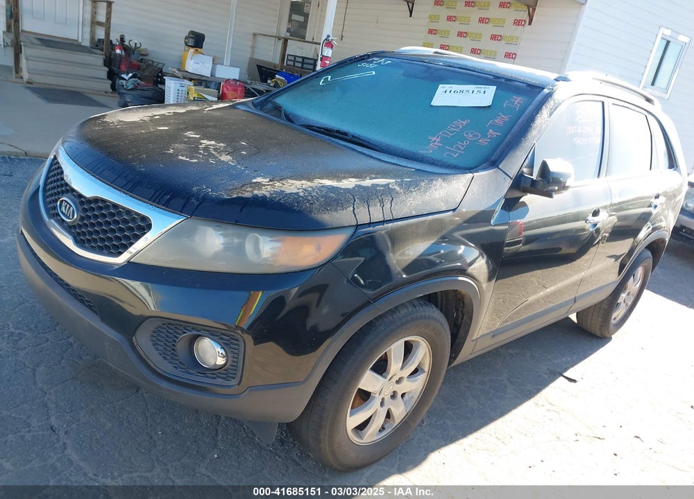 2011 KIA SORENTO VIN: 5XYKT3A10BG124386