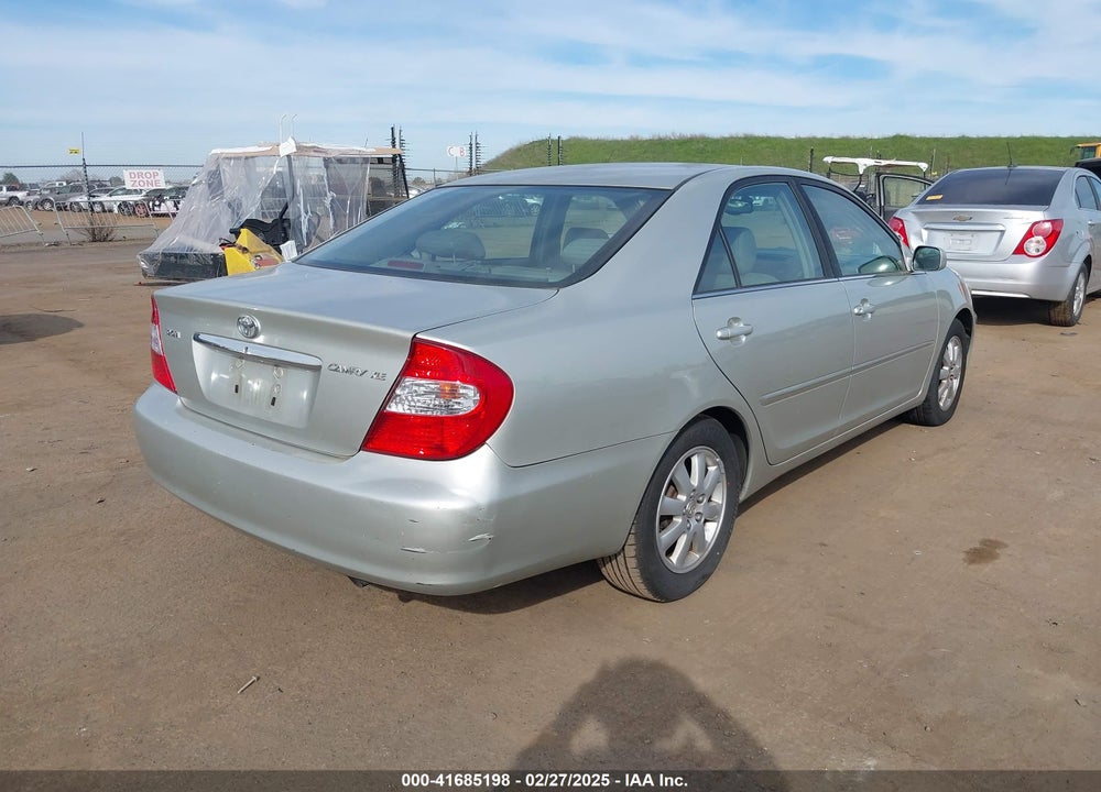 2003 TOYOTA CAMRY XLE VIN: JTDBE30K030158968