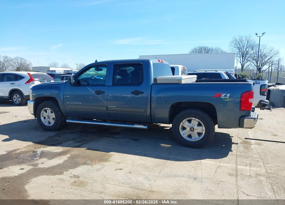 2013 CHEVROLET SILVERADO 1500 LT VIN: 3GCPKSE74DG278671