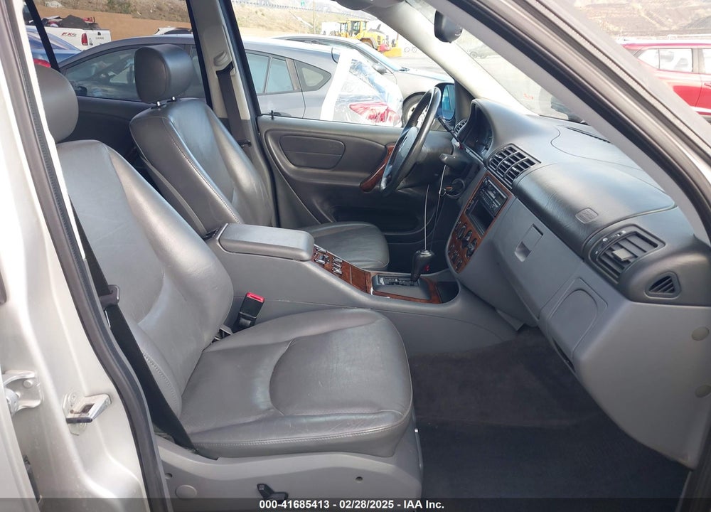 1999 MERCEDES-BENZ ML 320 VIN: 4JGAB54E6XA133802