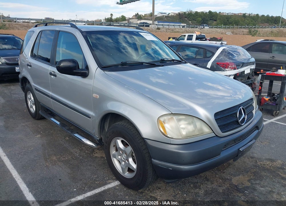 1999 MERCEDES-BENZ ML 320 VIN: 4JGAB54E6XA133802