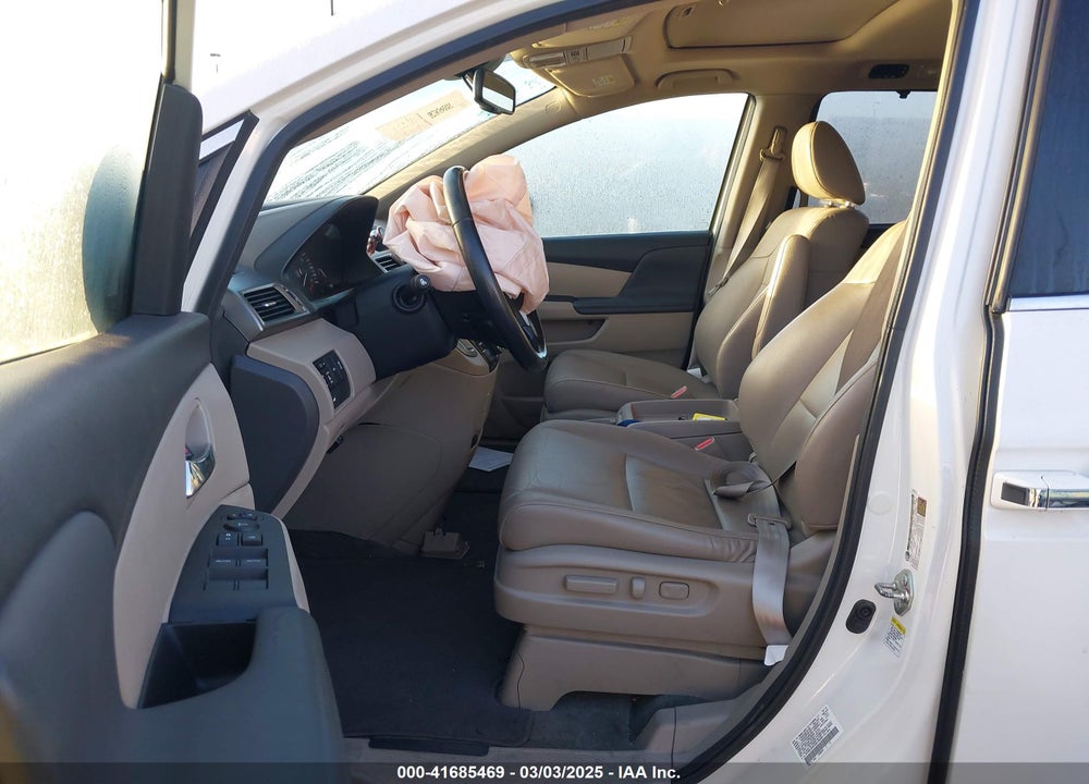 2016 HONDA ODYSSEY VIN: 5FNRL5H61GB146438