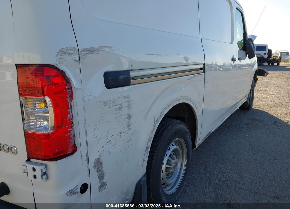 2018 NISSAN NV CARGO NV2500 HD VIN: 1N6BF0KY3JN804319