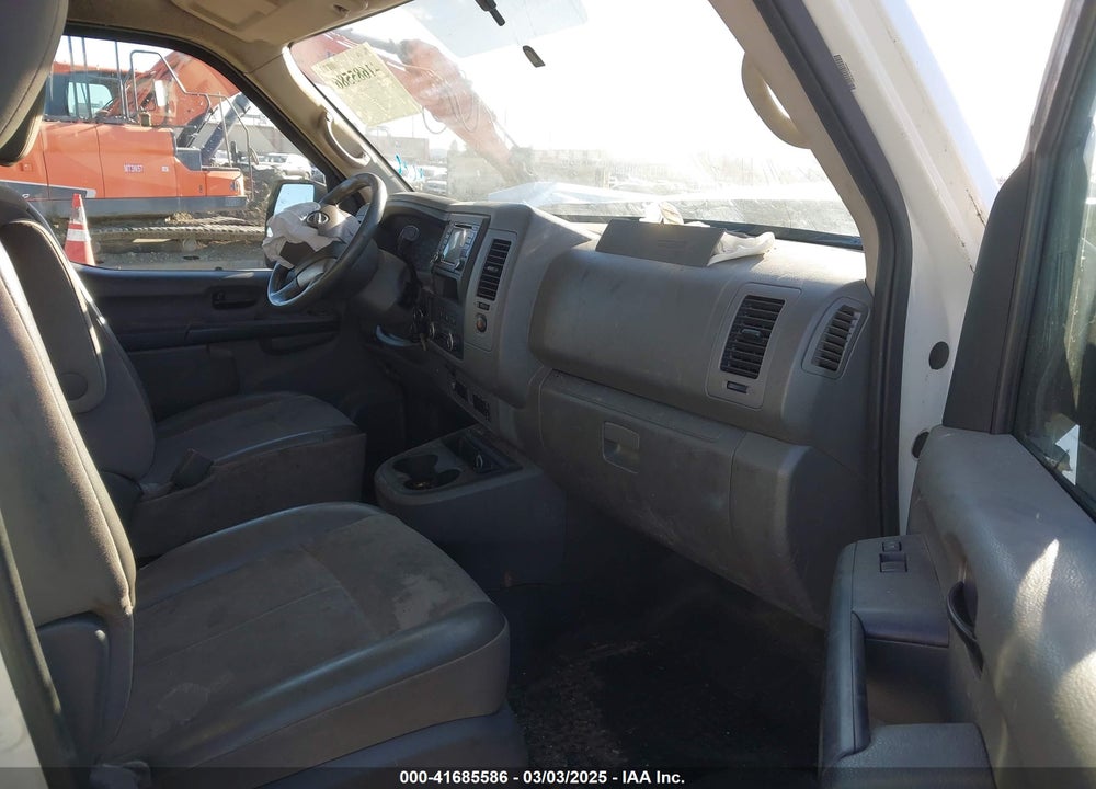 2018 NISSAN NV CARGO NV2500 HD VIN: 1N6BF0KY3JN804319