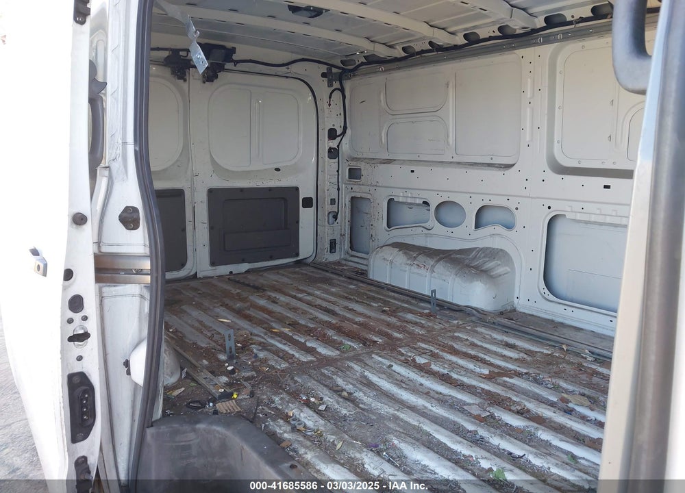 2018 NISSAN NV CARGO NV2500 HD VIN: 1N6BF0KY3JN804319