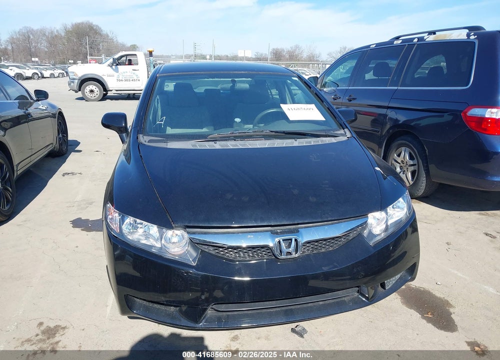 2010 HONDA CIVIC LX VIN: 2HGFA1F5XAH578881
