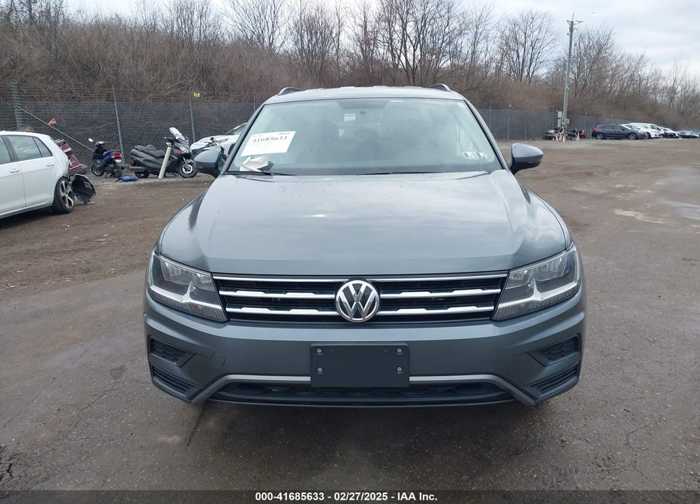2018 VOLKSWAGEN TIGUAN VIN: 3VV0B7AX7JM074336