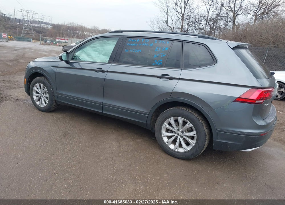 2018 VOLKSWAGEN TIGUAN VIN: 3VV0B7AX7JM074336
