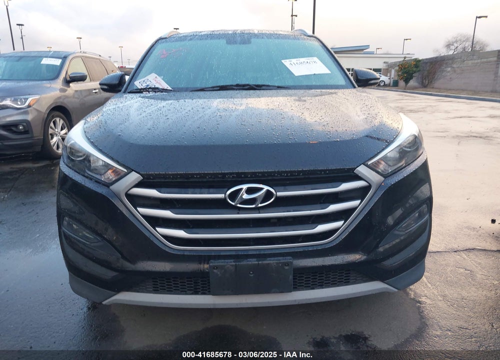 2018 HYUNDAI TUCSON VIN: KM8J33AL4JU753431