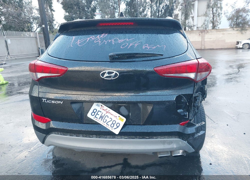 2018 HYUNDAI TUCSON VIN: KM8J33AL4JU753431
