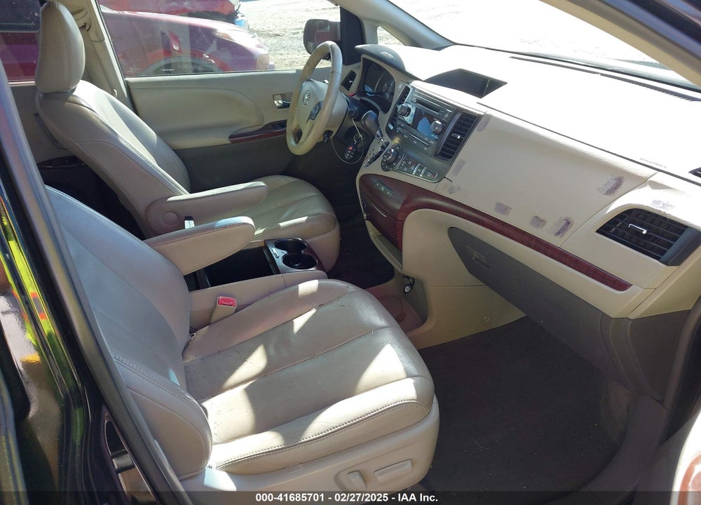 2013 TOYOTA SIENNA VIN: 5TDYK3DCXDS396203