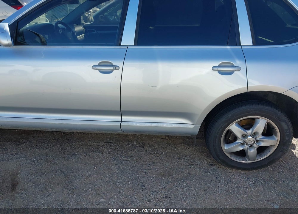 2005 PORSCHE CAYENNE VIN: WP1AB29P75LA62851