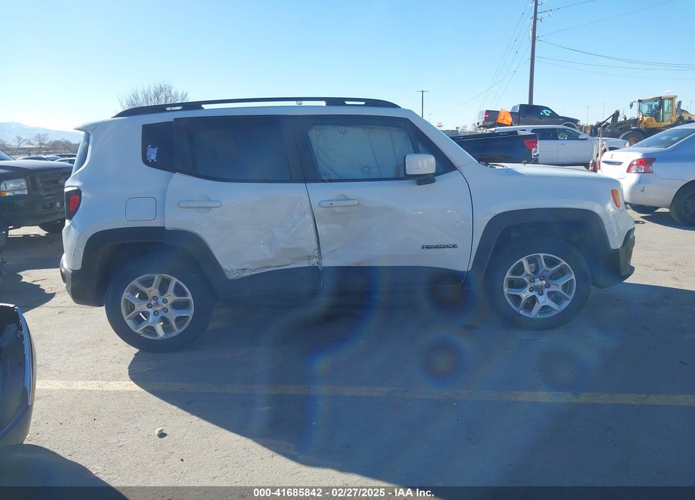2016 JEEP RENEGADE VIN: ZACCJBBTXGPD34585