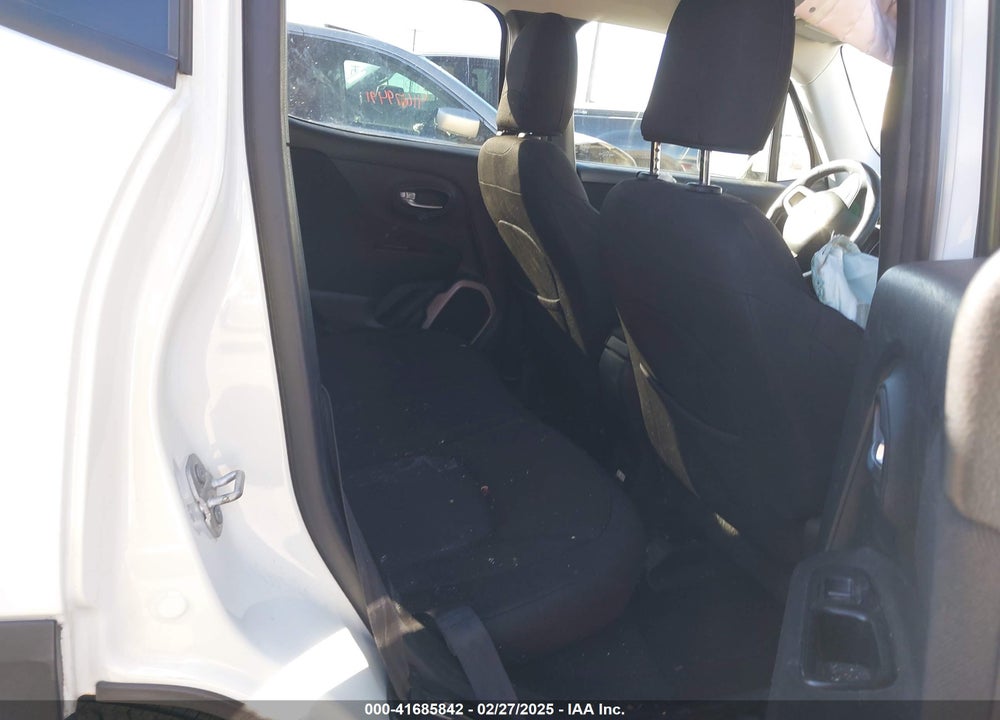 2016 JEEP RENEGADE VIN: ZACCJBBTXGPD34585