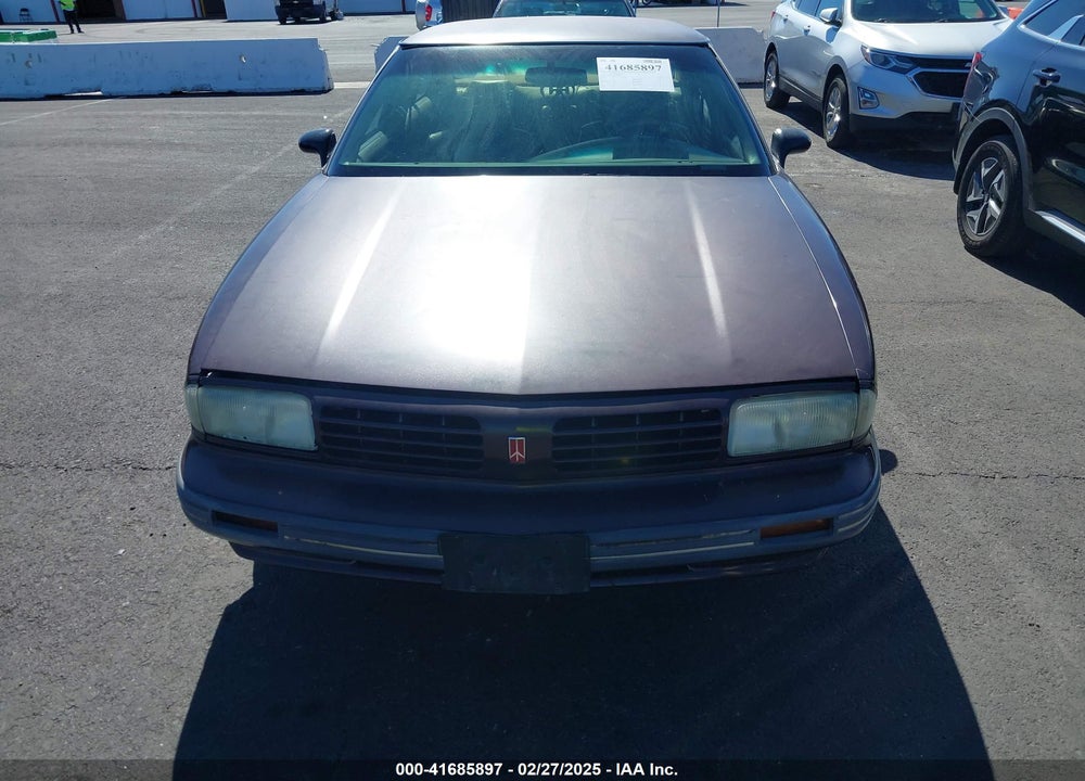 1995 OLDSMOBILE 88 ROYALE VIN: 1G3HN52K8S4808348