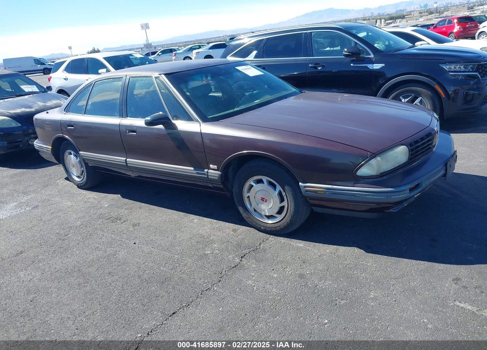 1995 OLDSMOBILE 88 ROYALE VIN: 1G3HN52K8S4808348