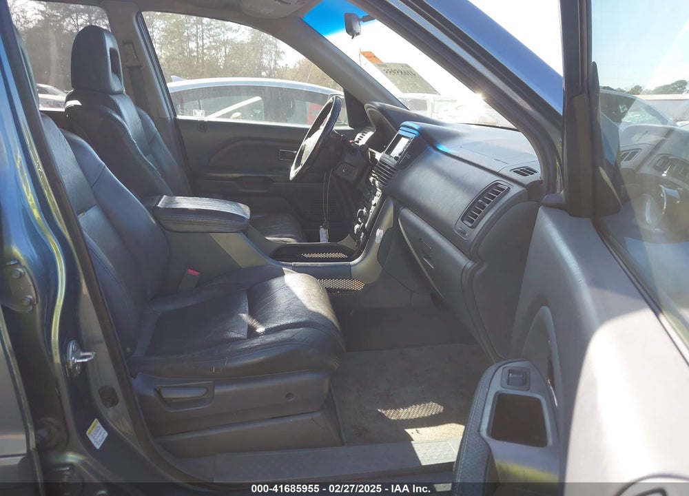 2005 HONDA PILOT EX-L VIN: 2HKYF18775H564103