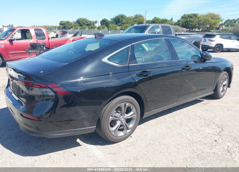 2024 HONDA ACCORD EX VIN: 1HGCY1F39RA084924